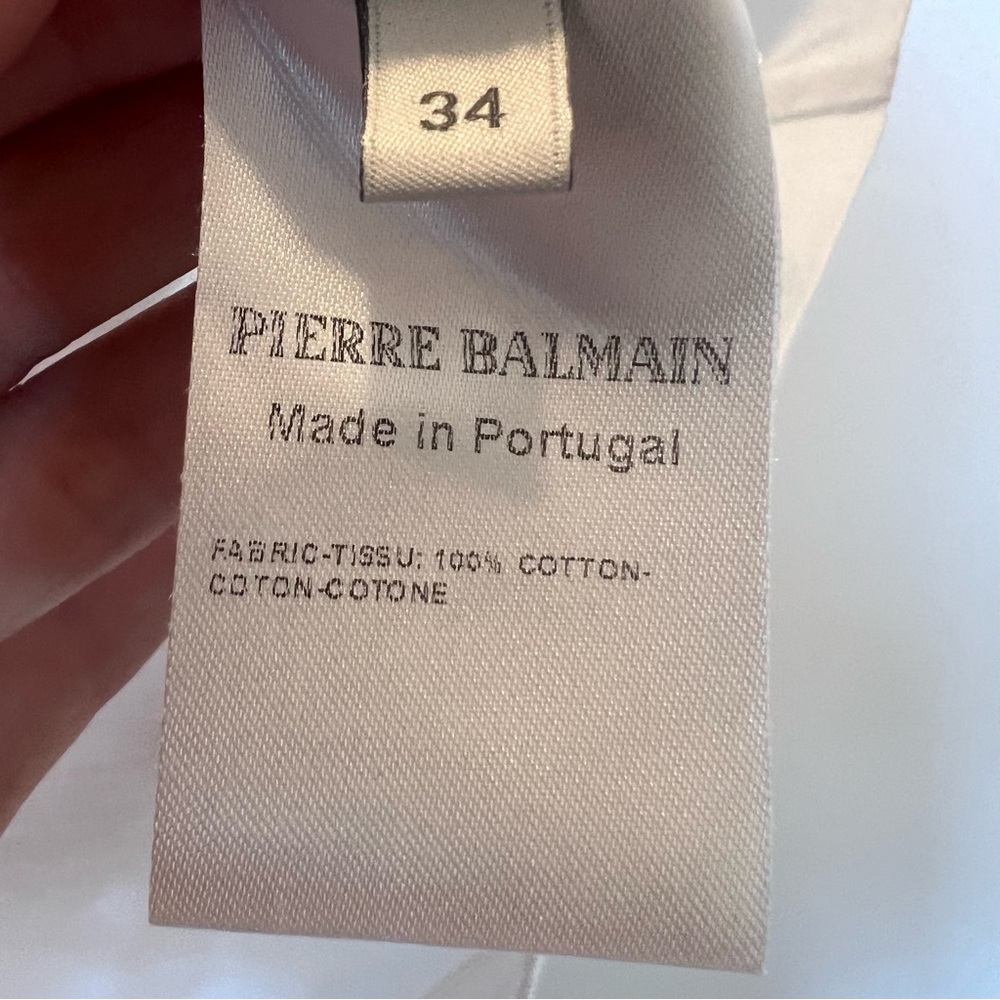PIERRE BALMAIN Sleeveless Logo Top Cotton Gold Button Shoulder White Tee - Picture 5 of 9
